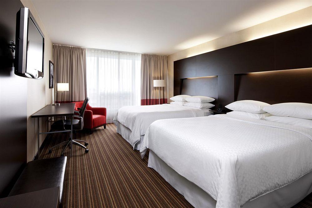 Four Points by Sheraton Lévis Convention Centre Exterior foto