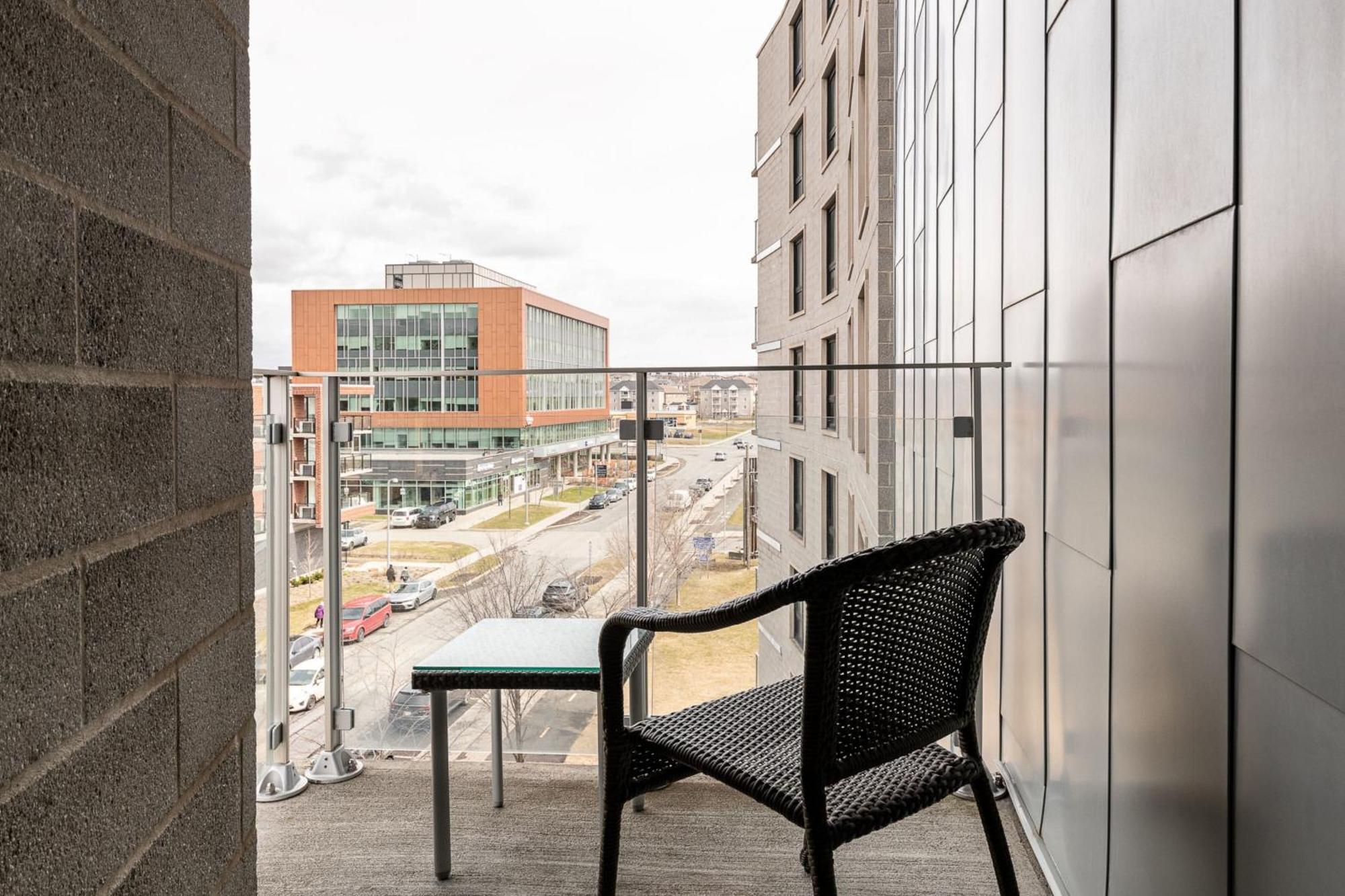Four Points by Sheraton Lévis Convention Centre Exterior foto